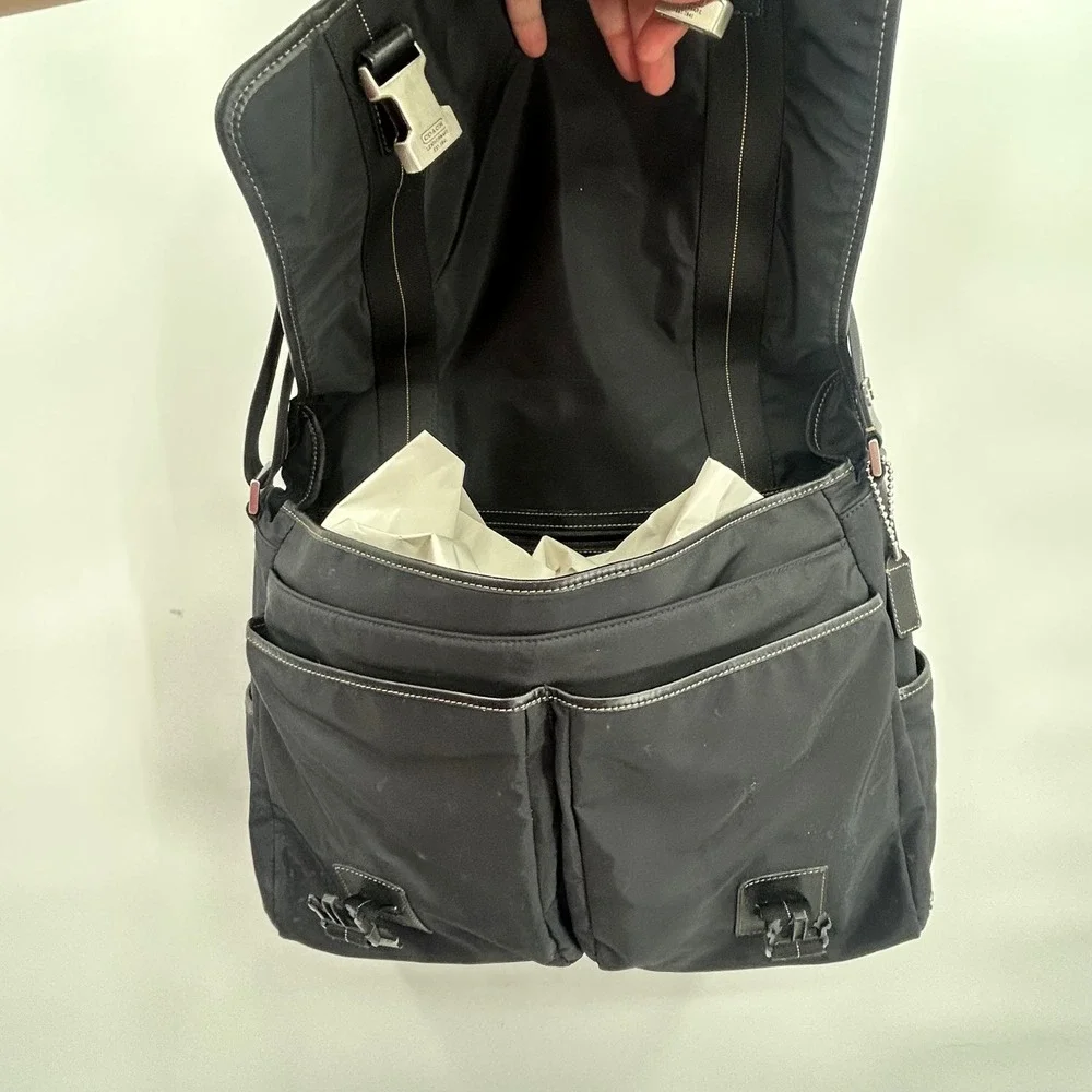 Coach Leather Trim‎ Nylon Messenger Bag Black Adjustable Strap